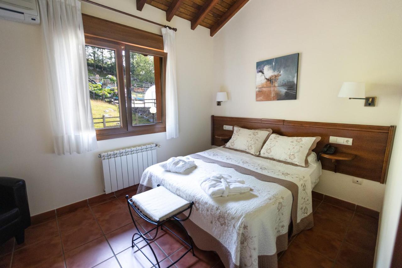 Hotel & Spa Villa De Mestas Mestas De Con Bagian luar foto